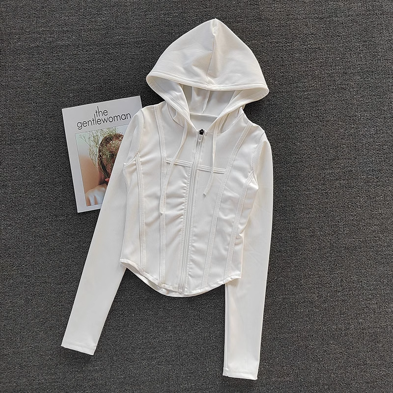 Damen Sportjacke mit Kapuze – Schnell trocknend & Figurbetont