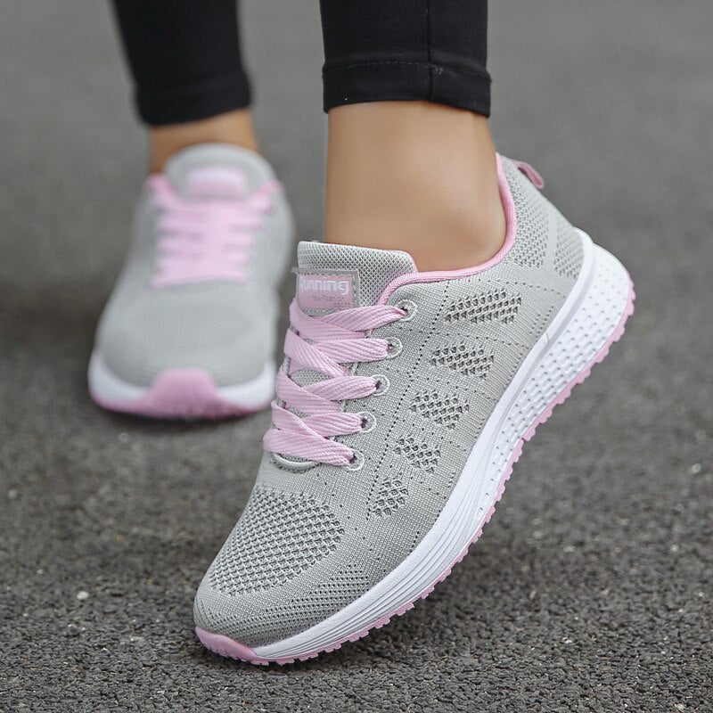 Damen Fitness Sneaker Weiß Kaufen – Atmungsaktive Sportschuhe, Leichte Trainingsschuhe, Bequeme Gym Schuhe für Alltag & Fitness