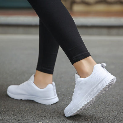 Damen Fitness Sneaker Weiß Kaufen – Atmungsaktive Sportschuhe, Leichte Trainingsschuhe, Bequeme Gym Schuhe für Alltag & Fitness
