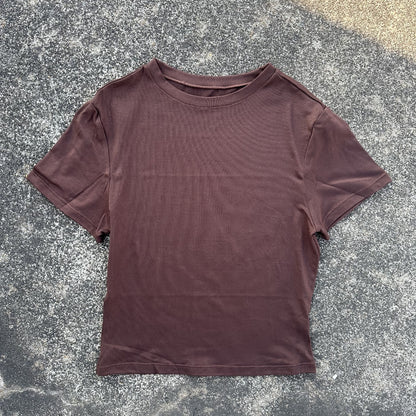 Einfarbiges Damen Crop Fitness T-Shirt – Enganliegend, Atmungsaktiv & Kurzarm für Yoga & Training