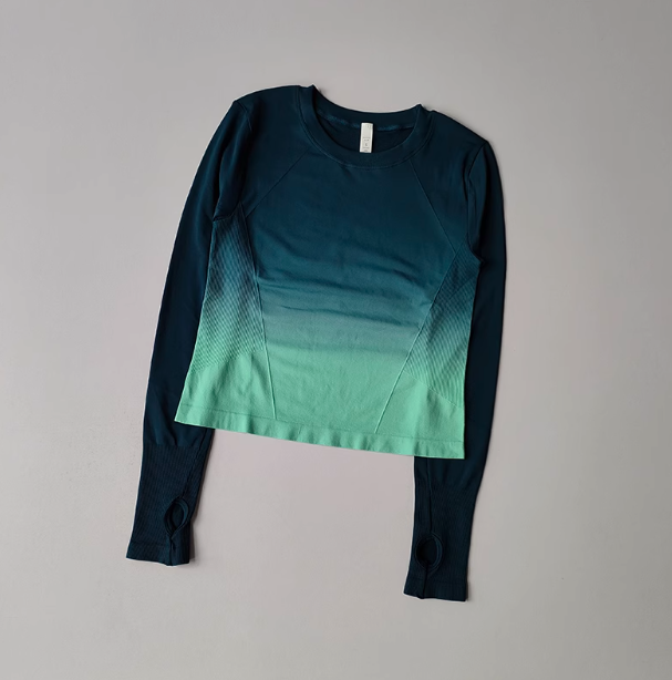 Damen Slim Fit Sportshirt Langarm – Figurbetont & schnelltrocknend