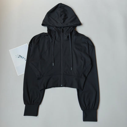 Damen Sportjacke mit Kapuze – Schnell trocknend & Figurbetont