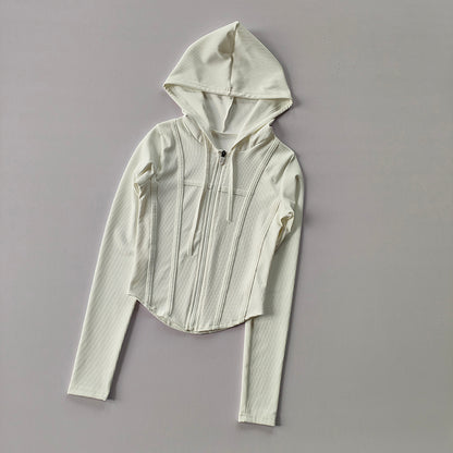 Damen Sportjacke mit Kapuze – Schnell trocknend & Figurbetont